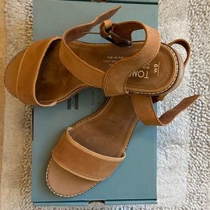 Tom’s Camilla Sandals
